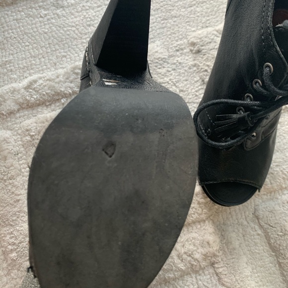 Lucky Brand - Lace Up Heels - size 7 - Picture 6 of 9